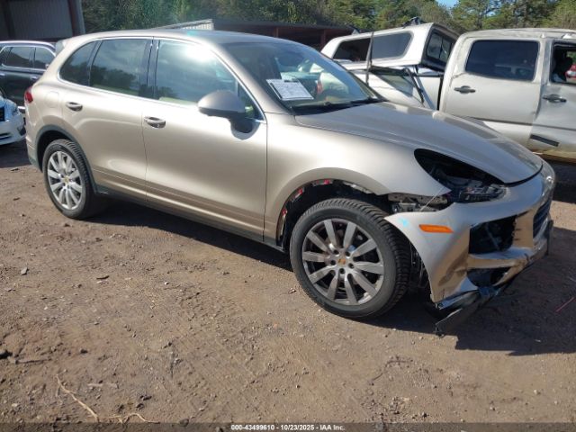 2016 PORSCHE CAYENNE WP1AA2A24GKA15014 Photo 0