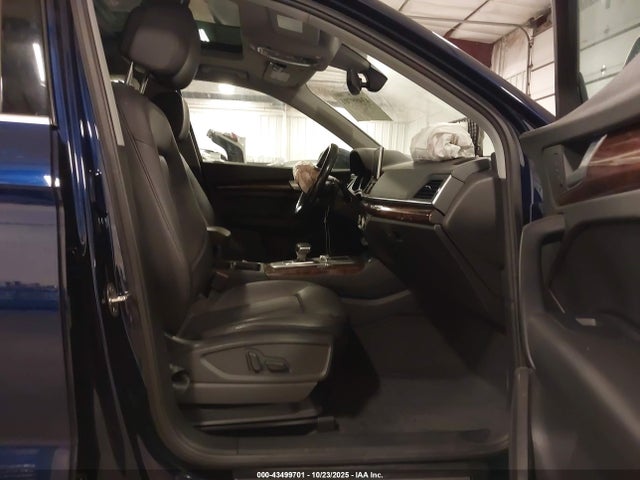 2018 AUDI Q5 WA1BNAFY4J2116072 Photo 4