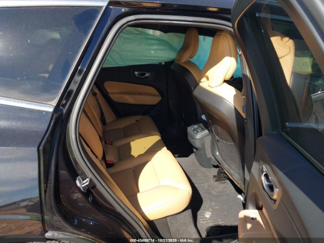 2021 VOLVO XC60 YV4102RL5M1759821 Photo 7