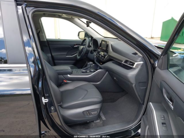 2024 TOYOTA HIGHLANDER 5TDKDRBH7RS540914 Photo 4