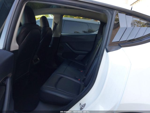 2021 TESLA MODEL Y 5YJYGDEE9MF094414 Photo 7
