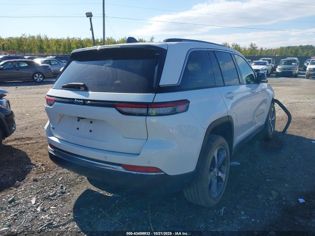 2024 JEEP GRAND CHEROKEE 4XE 1C4RJYB62RC681102 Photo 3