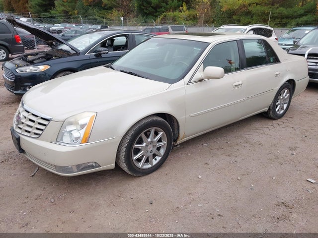 2010 CADILLAC DTS 1G6KH5EY8AU137648 Photo 1