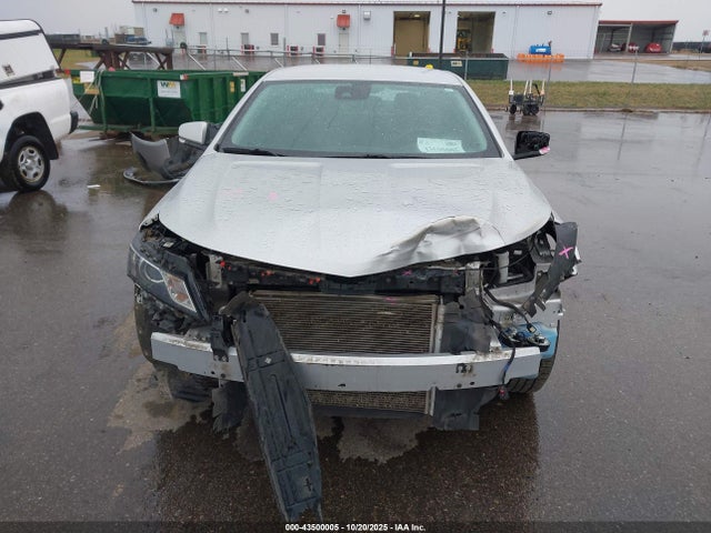 2G1115S3XG9205940 Chevrolet Impala 2lt