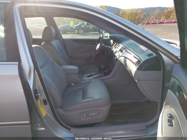 2004 LEXUS ES 330 JTHBA30G845005135 Photo 4