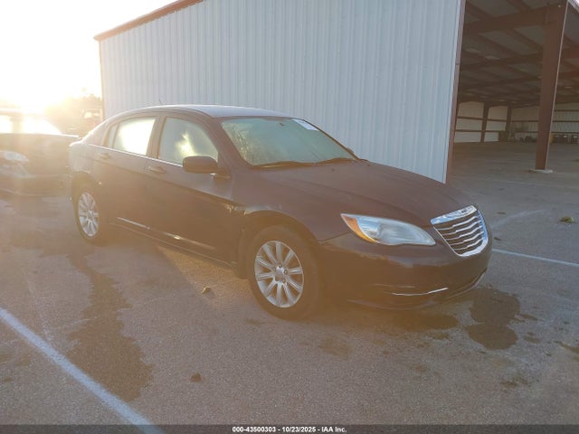 2013 Chrysler 200 Touring მანქანა იყიდება აუქციონზე, vin: 1C3CCBBB8DN688941, აუქციონის ნომერი: 43500303
