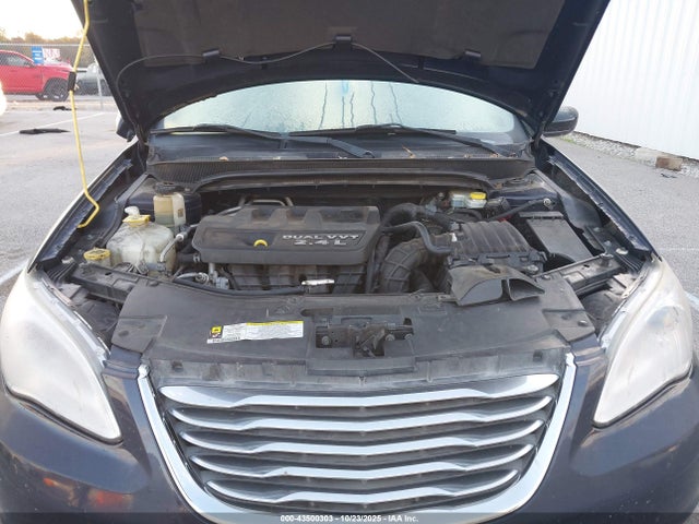 2013 Chrysler 200 Touring მანქანა იყიდება აუქციონზე, vin: 1C3CCBBB8DN688941, აუქციონის ნომერი: 43500303