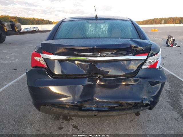 2013 Chrysler 200 Touring მანქანა იყიდება აუქციონზე, vin: 1C3CCBBB8DN688941, აუქციონის ნომერი: 43500303