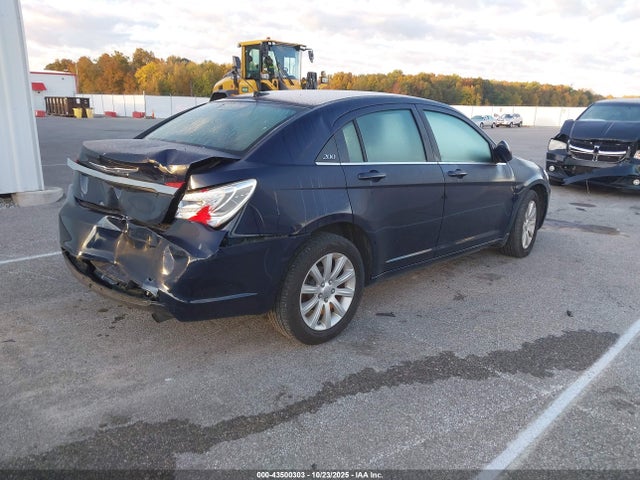 2013 Chrysler 200 Touring მანქანა იყიდება აუქციონზე, vin: 1C3CCBBB8DN688941, აუქციონის ნომერი: 43500303