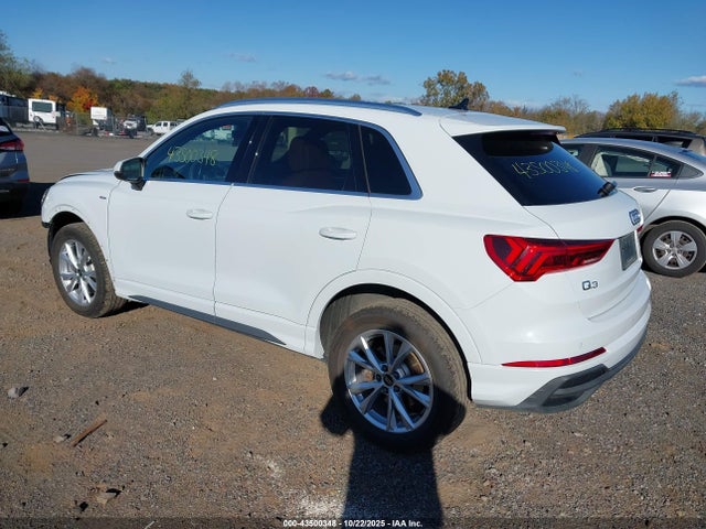 2024 AUDI Q3 WA1EECF37R1125136 Photo 2