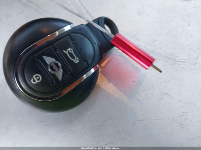 2017 MINI COUNTRYMAN WMZYV5C32H3E02588 Photo 10