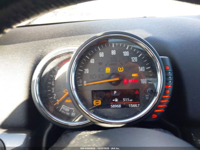 2017 MINI COUNTRYMAN WMZYV5C32H3E02588 Photo 6