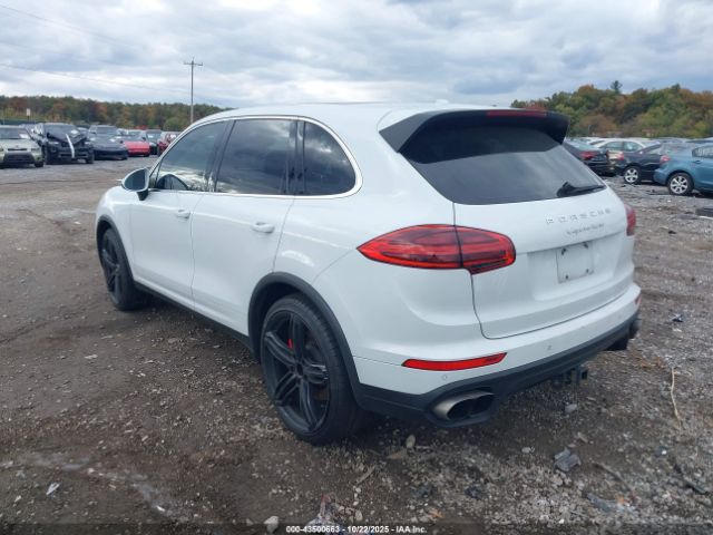 2015 PORSCHE CAYENNE WP1AC2A21FLA82155 Photo 2