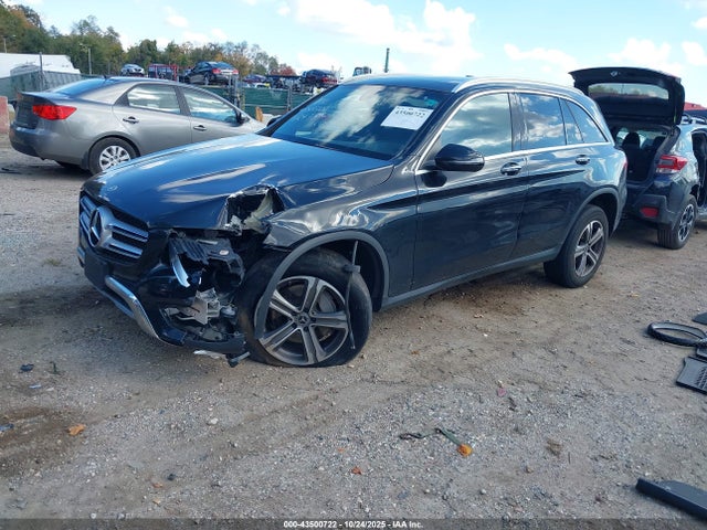 2019 Mercedes-benz Glc 300 4matic მანქანა იყიდება აუქციონზე, vin: WDC0G4KB2KF661895, აუქციონის ნომერი: 43500722