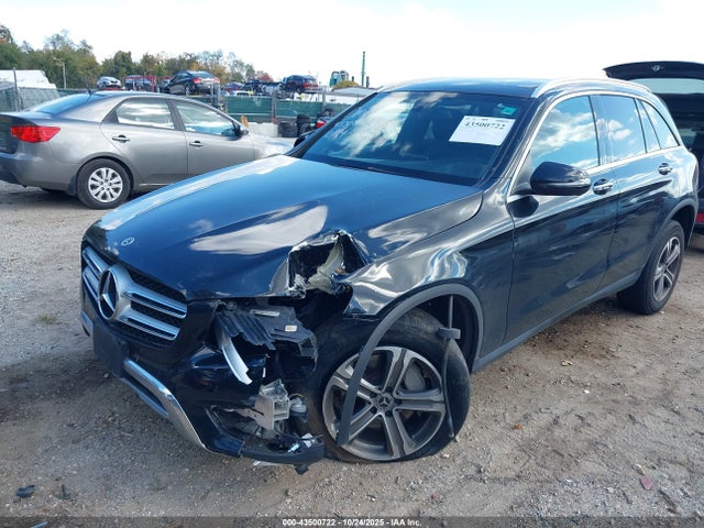 2019 Mercedes-benz Glc 300 4matic მანქანა იყიდება აუქციონზე, vin: WDC0G4KB2KF661895, აუქციონის ნომერი: 43500722