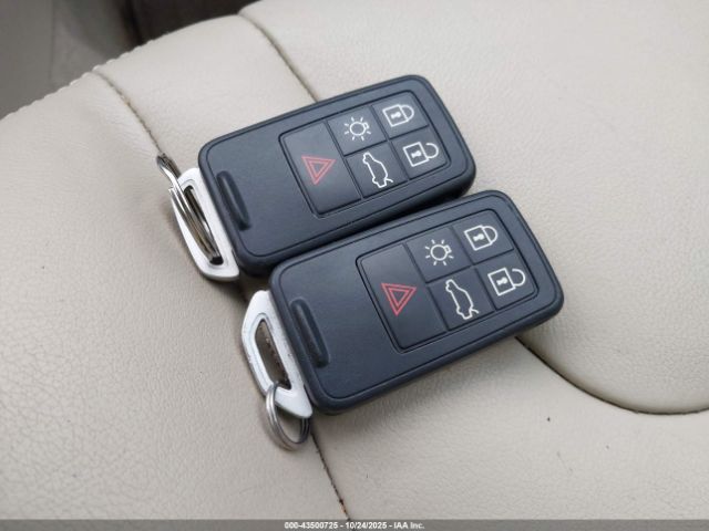 2015 VOLVO XC60 YV4612RKXF2632215 Photo 10