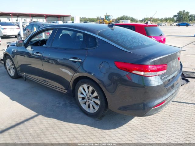 2018 KIA OPTIMA 5XXGU4L35JG195805 Photo 2