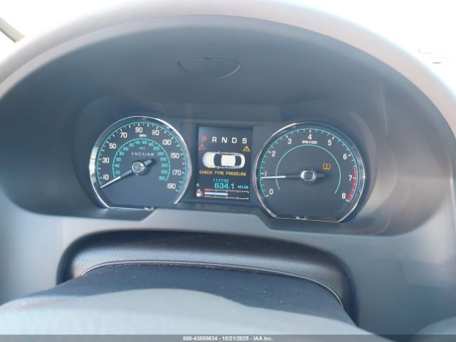 2013 JAGUAR XF SAJWA0E77D8S55993 Photo 6