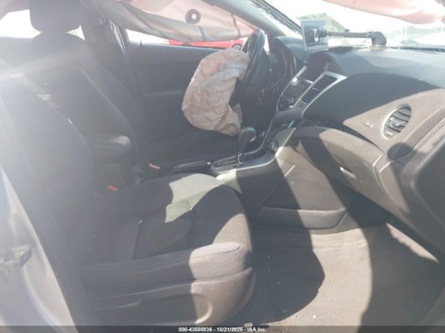 2014 CHEVROLET CRUZE 1G1PC5SB1E7469350 Photo 4