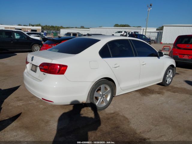 2014 VOLKSWAGEN JETTA 3VWLL7AJ0EM377238 Photo 3