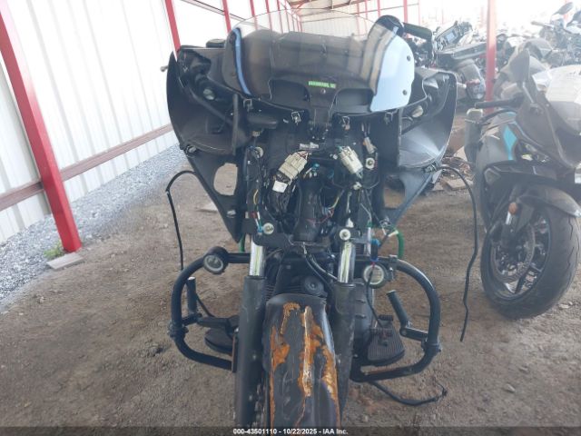 2018 INDIAN MOTORCYCLE CO. CHIEFTAIN 56KTCDAA0J3359409 Photo 4