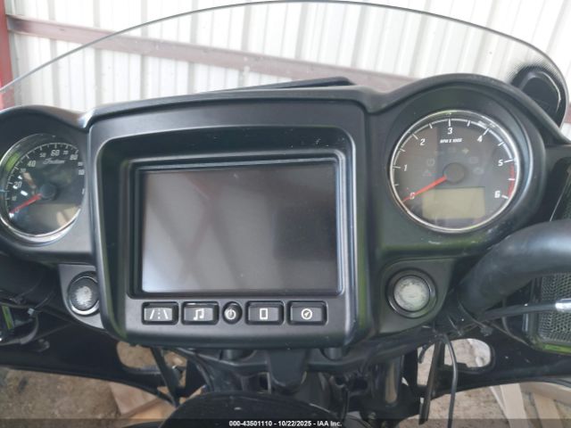 2018 INDIAN MOTORCYCLE CO. CHIEFTAIN 56KTCDAA0J3359409 Photo 6