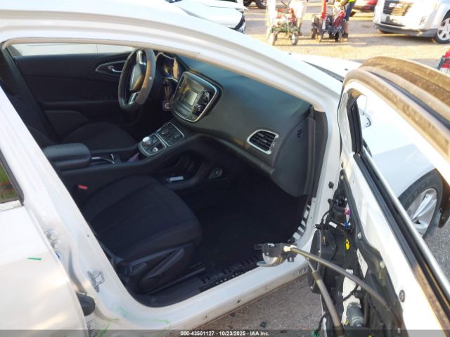 2015 CHRYSLER 200 1C3CCCAB5FN641165 Photo 4