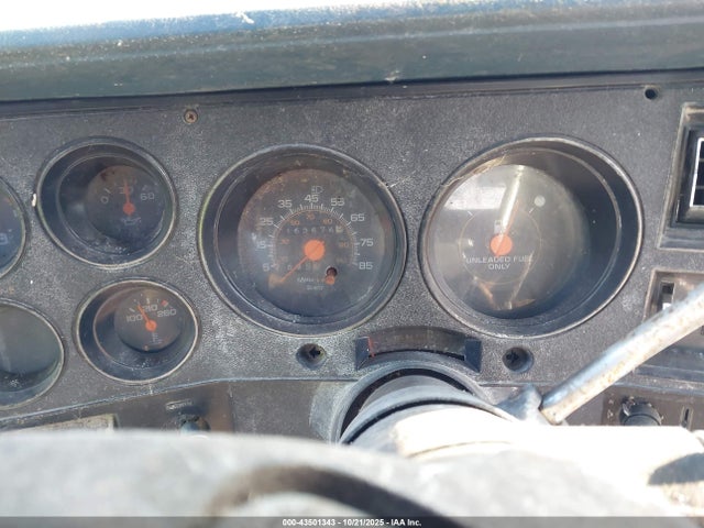 1991 CHEVROLET SUBURBAN 1GNEV16K2MF131141 Photo 6