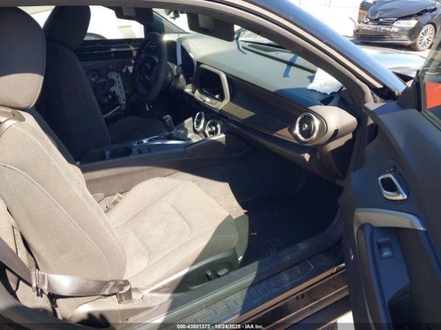 2018 CHEVROLET CAMARO 1G1FA1RX6J0111174 Photo 4
