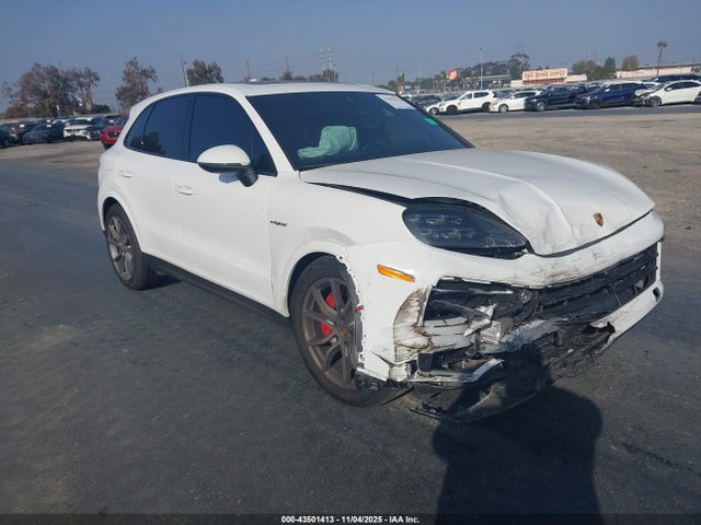 2024 PORSCHE CAYENNE E-HYBRID WP1AN2AY3RDA40230 Photo 0