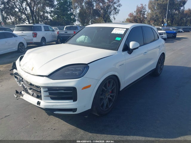 2024 PORSCHE CAYENNE E-HYBRID WP1AN2AY3RDA40230 Photo 1