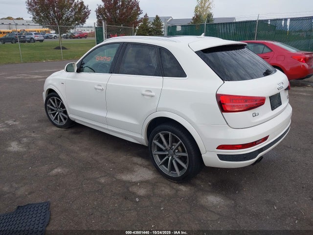 2018 AUDI Q3 WA1JCCFS9JR026318 Photo 2