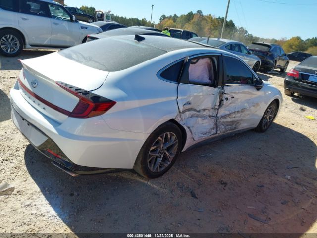 2021 HYUNDAI SONATA 5NPEF4JA1MH104038 Photo 3