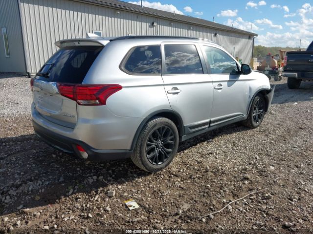 2018 MITSUBISHI OUTLANDER JA4AD3A38JZ020636 Photo 3