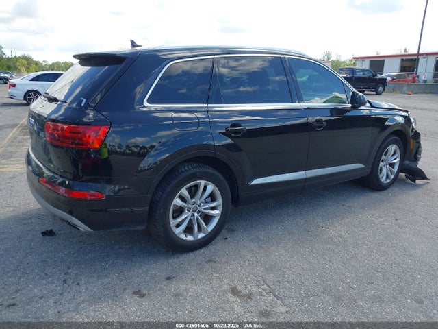 2019 AUDI Q7 WA1AAAF72KD014225 Photo 3