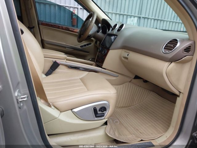 2008 MERCEDES-BENZ ML 550 4JGBB72E78A382789 Photo 4
