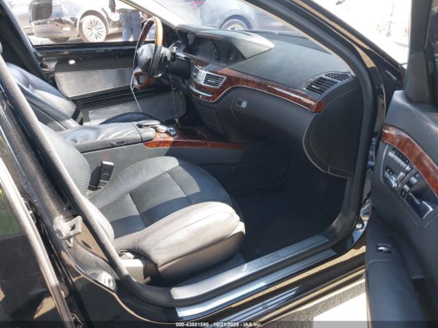 2011 MERCEDES-BENZ S 550 WDDNG7BB8BA405440 Photo 4