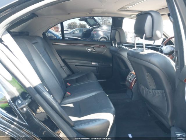 2011 MERCEDES-BENZ S 550 WDDNG7BB8BA405440 Photo 7