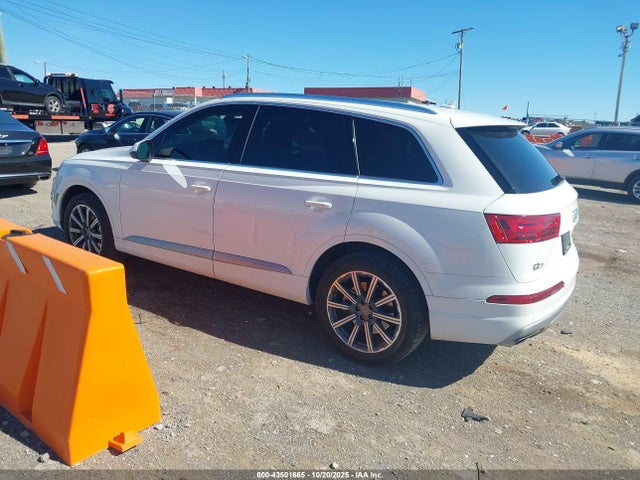 2018 AUDI Q7 WA1AAAF71JD005031 Photo 2