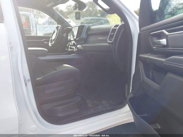 43501712 :رقم المزاد ، 1C6SRFFT3NN386398 vin ، 2022 Ram 1500 Big Horn  4x4 5'7 Box مزاد بيع