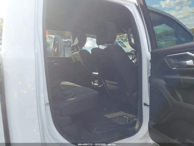 43501712 :رقم المزاد ، 1C6SRFFT3NN386398 vin ، 2022 Ram 1500 Big Horn  4x4 5'7 Box مزاد بيع