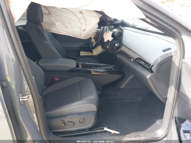 2024 VOLKSWAGEN ID.4 1V25MPE86RC016411 Photo 4