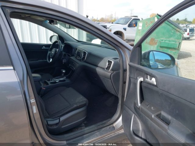 2018 KIA SPORTAGE KNDPM3AC7J7318297 Photo 4