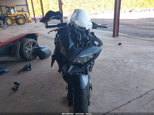 Kawasaki Kle650 F 2023 ML5LEEH18PDA08453 Image 5