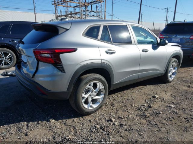 2024 CHEVROLET TRAX KL77LFE2XRC137040 Photo 3