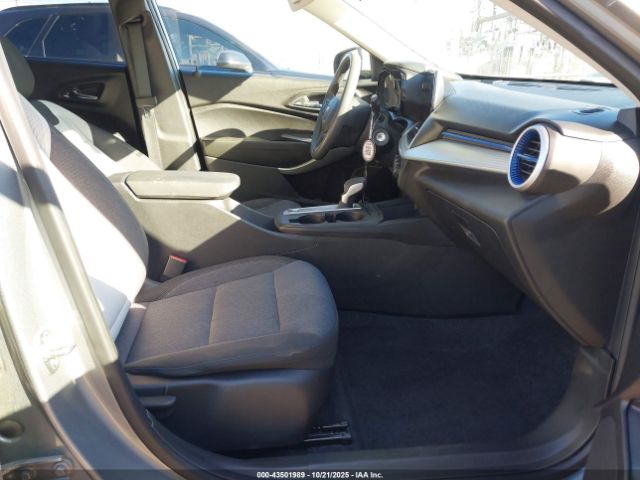 2024 CHEVROLET TRAX KL77LFE2XRC137040 Photo 4