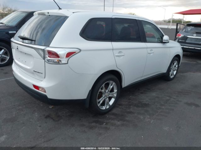 2014 MITSUBISHI OUTLANDER JA4AD3A34EZ011812 Photo 3