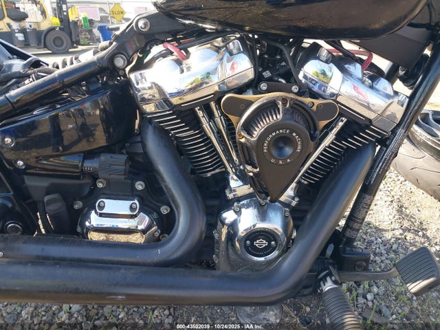 1HD1YHK12JC077579 Harley-Davidson Fxbrs Breakout 114