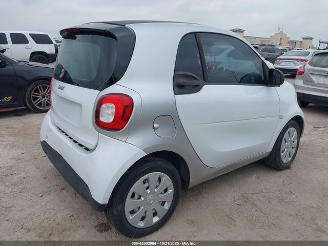 WMEFJ5DA3GK153253 Smart Fortwo