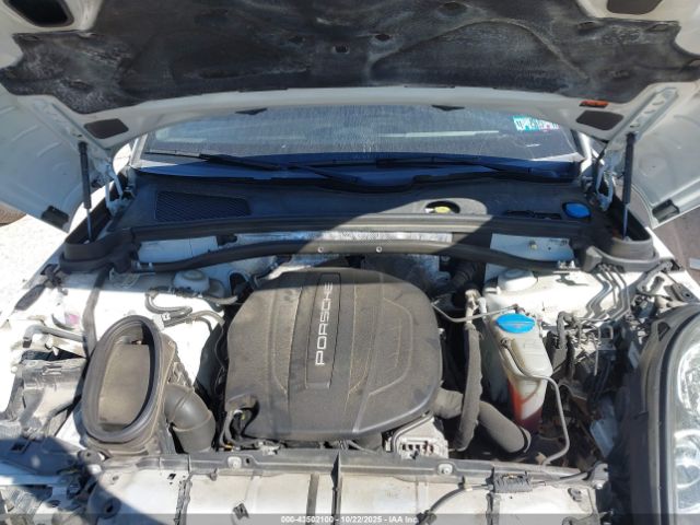 2017 PORSCHE MACAN WP1AA2A57HLB83512 Photo 9